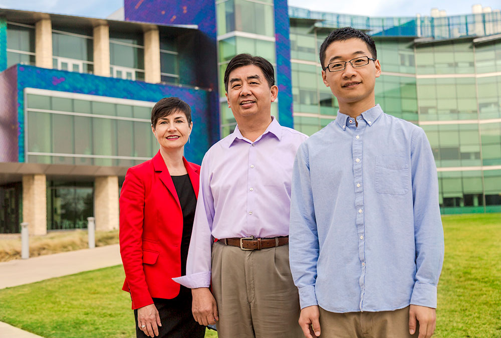 Reena Schellenberg, Dr. Michael Q. Zhang and Peng Xie 
