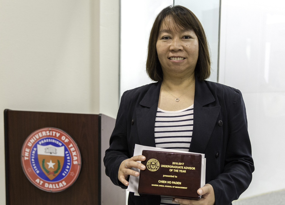 Chien Ho Paden, Undergraduate Advisor of the Year, joined UT Dallas in 2001 and has worked in the Naveen Jindal School of Management since 2007.