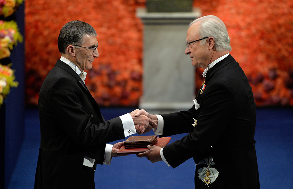Sancar receiving the Nobel Prize in 2015