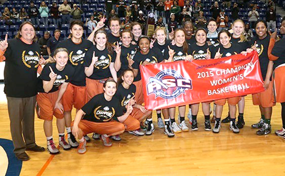 UT Dallas Women's Basketball team