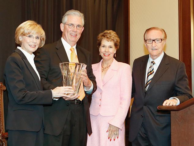 Geraldine "Tincy" Miller (left) receives the second annual Ruth and Ken Altshuler Callir Care Award