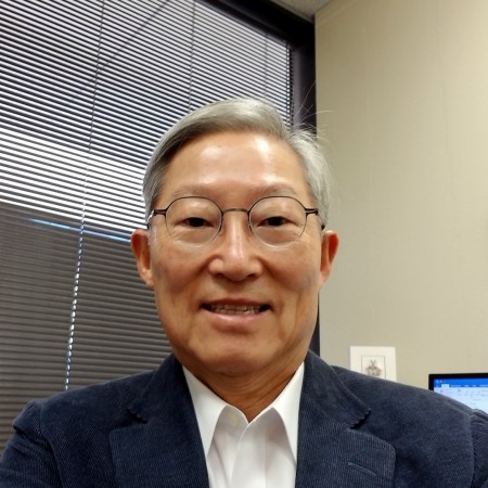 Photo of Dr. DJ Yang, associate dean of research and interdisciplinary programs.